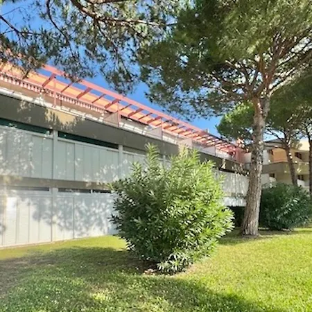 Daire 3 Beds With Common Swimming-pool In