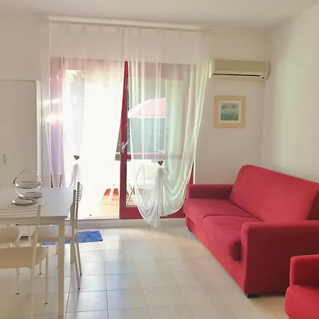 3 Beds With Common Swimming-pool In