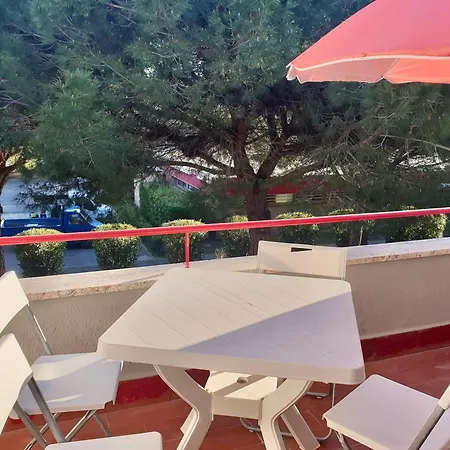 公寓 3 Beds With Common Swimming-pool In 毕博纳的码头